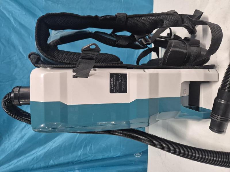 Makita VC012GZ01 Ryggburen Dammsugare 40V • 200 mbar (demomaskin)