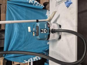 Makita VC004GLZ01 Dammsugare 40V (våt & torr) (demomaskin)