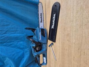 Makita DUC305Z Kedjesåg 2x18V (30cm) (demomaskin)