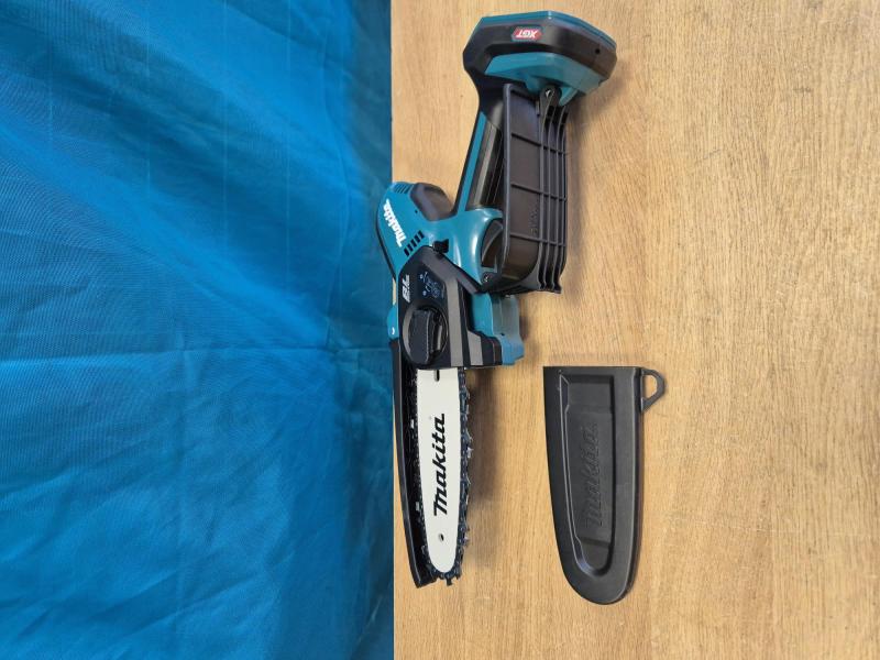 Makita UC029GZ Grensåg 40V (15cm) (demomaskin)