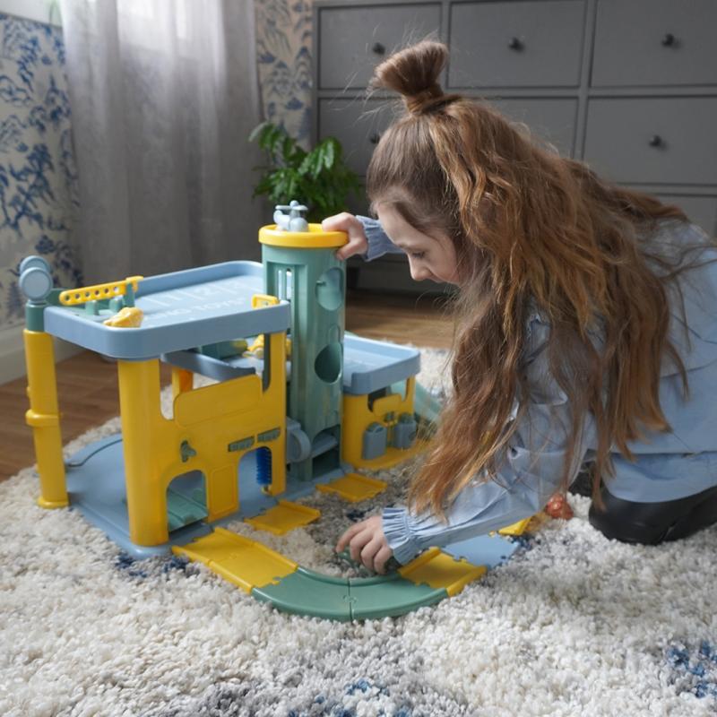 Re:line Big Garage, 2 story