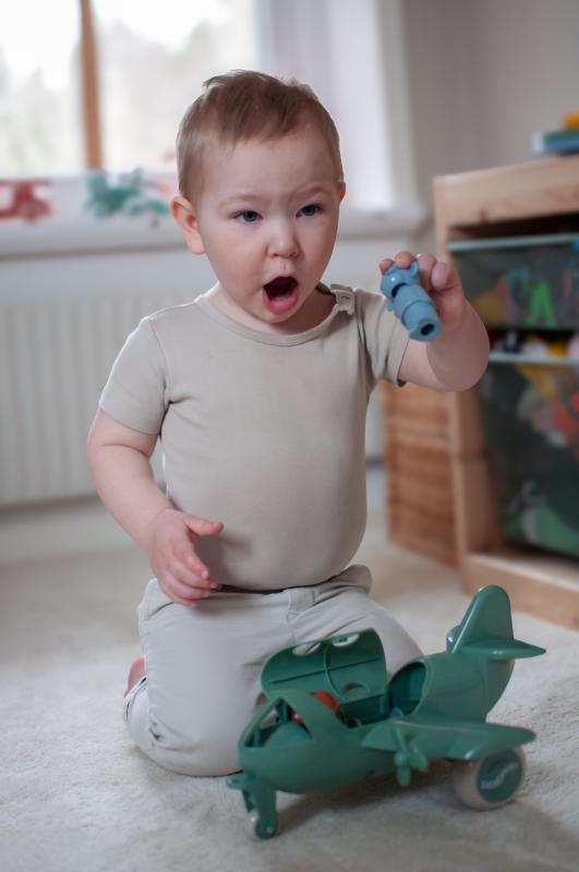 Re:line Jumbo Airplane