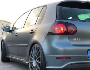 Avery Satin Metallic Graphite