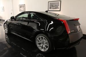 Avery Gloss Black