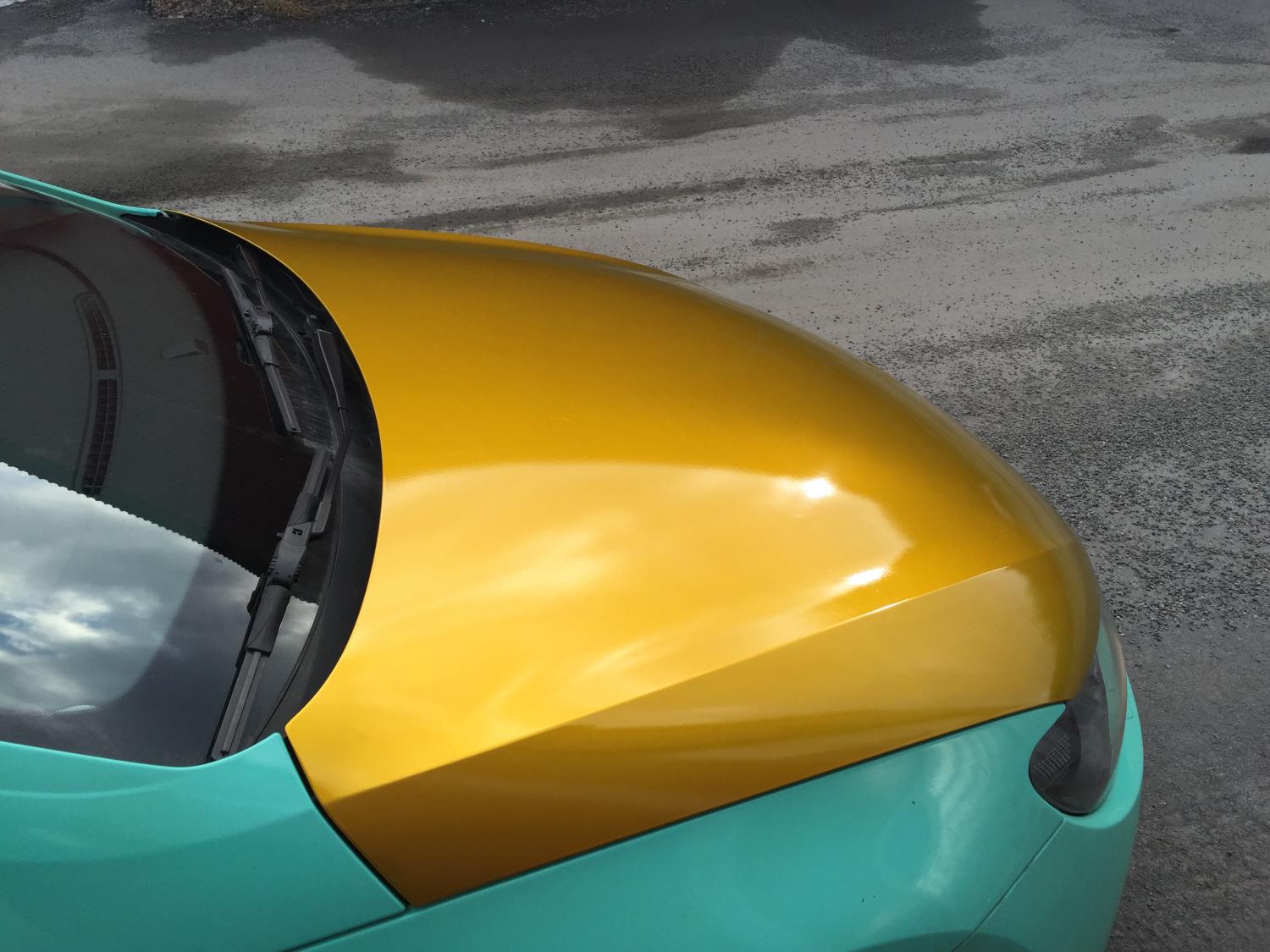 VN WRAP GLOSS GOLDEN YELLOW METALLIC VINYL