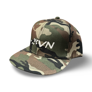 VN Keps Camo / Vit brodyr