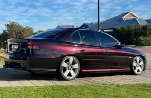 KPMF K75447 Gloss Midnight Crimson Bloom Vinyl