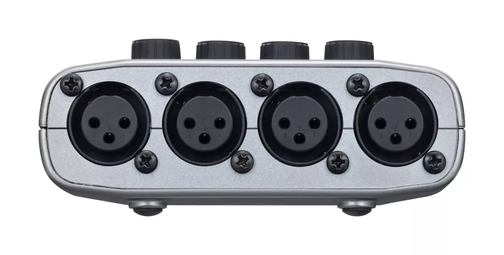 ZOOM PODTRAK P4 Podcasting Recorder