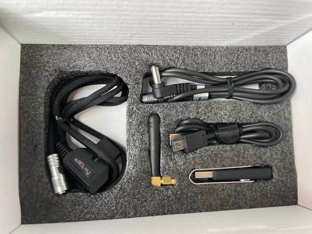 Portkeys BM 5III  WR HDMI - SDI 5.5" Touch Screen Monitor with wireless control monitor  2200 Nits