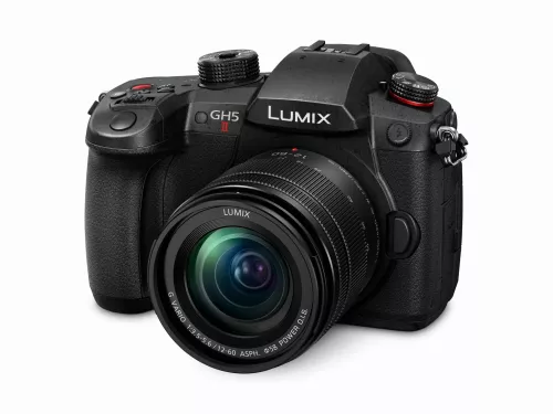 Panasonic Lumix DC-GH5II + Lumix G Vario 12-60mm f/3,5-5,6 ASPH Power O.I.