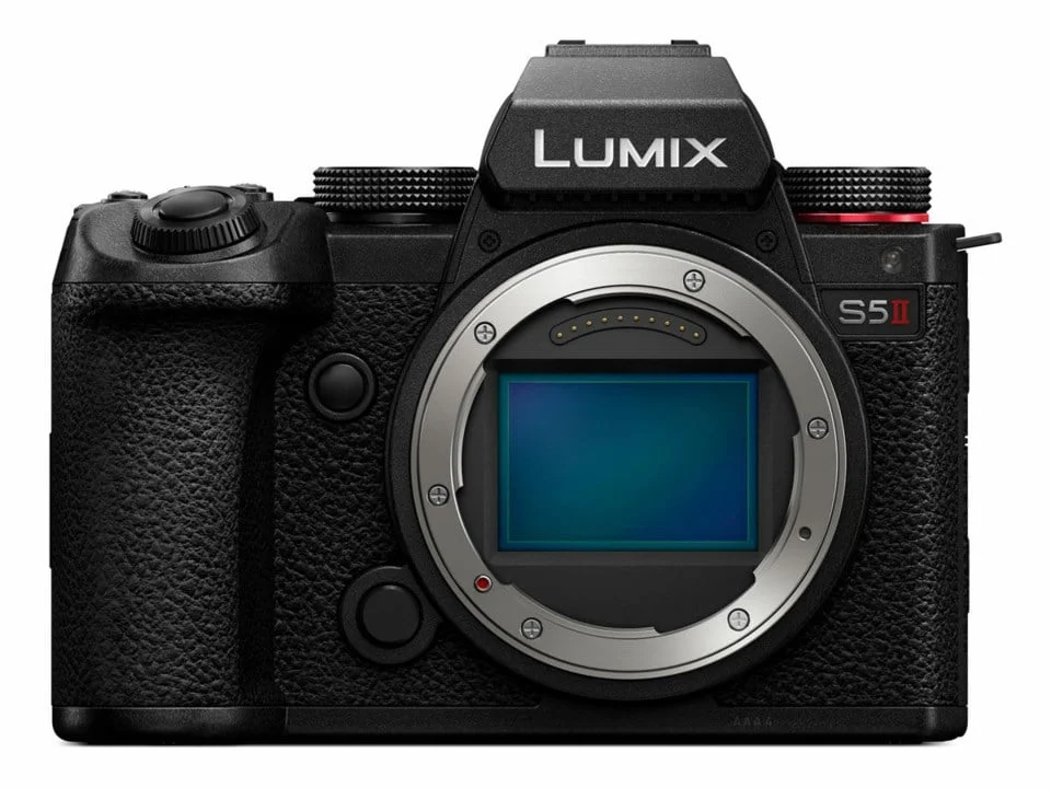 Panasonic Lumix DC-S5II Camera with 20-60mm f/3,5-5,6 Lens