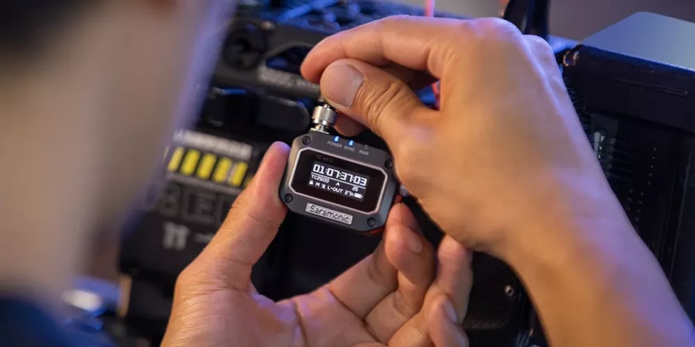 Saramonic TC-NEO 3-Kit Timecode Generator with Charging Case