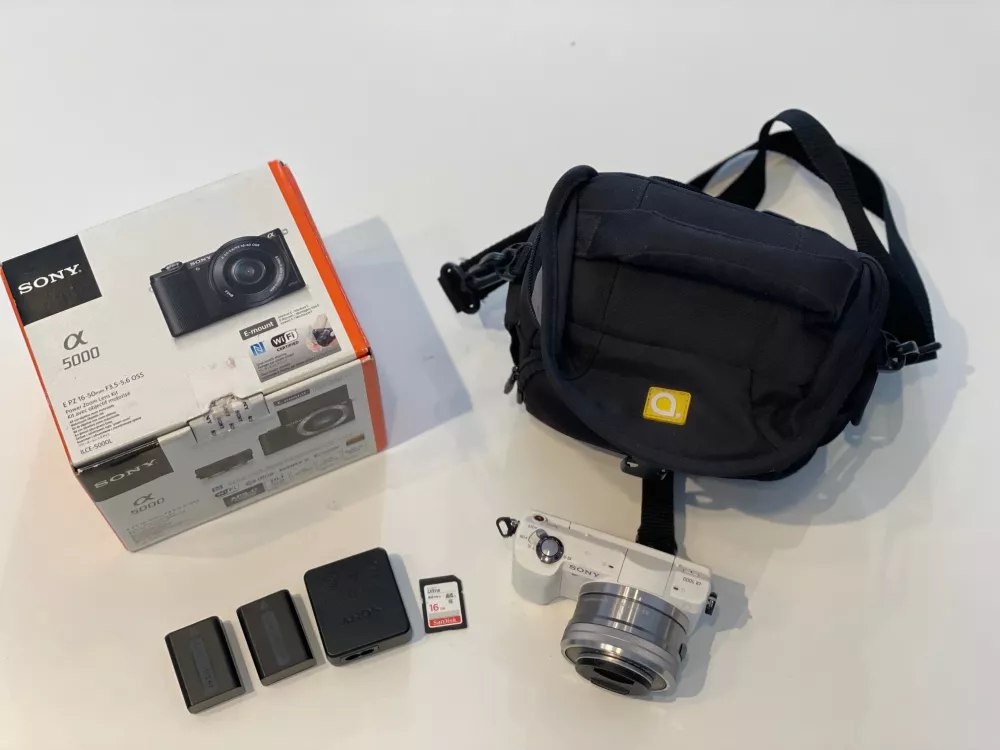 Sony A5000 16-50 Vit Kompakt System kamera -Begangnad Enhet