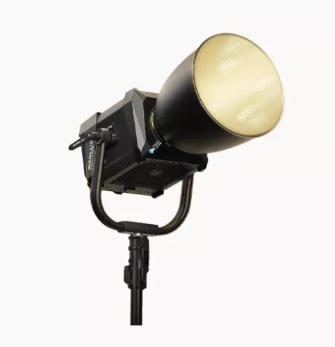 Nanlux Evoke 2400B Spot Light in Flight Case with 45° Reflector with Soft Bag