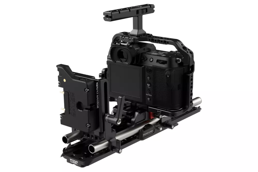 Wooden Camera Fujifilm GFX 100s Unified Accessory Kit (Pro, Gold Mount)