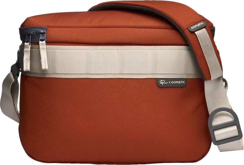Gomatic Peter McKinnon Luma Camera Sling 12L, Rust