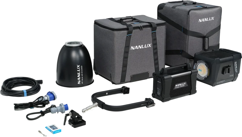 Nanlux Evoke 2400B Spot Light with 45° Reflector in soft bag