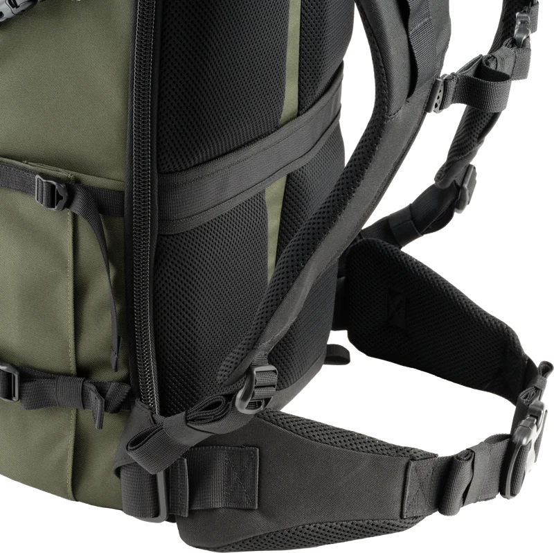 Think Tank DarkLight Backpack 20L, Montane Green