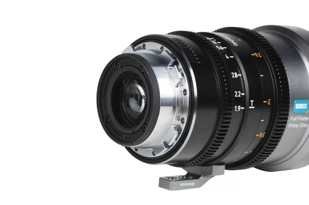 Sirui IronStar 60mm T1.9 1.5x Anamorphic Full Frame Cine Lense PL/EF