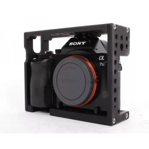 D Cage a7S