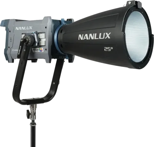 NANLUX Evoke 600C LED Full-color Spot Light with trolley case