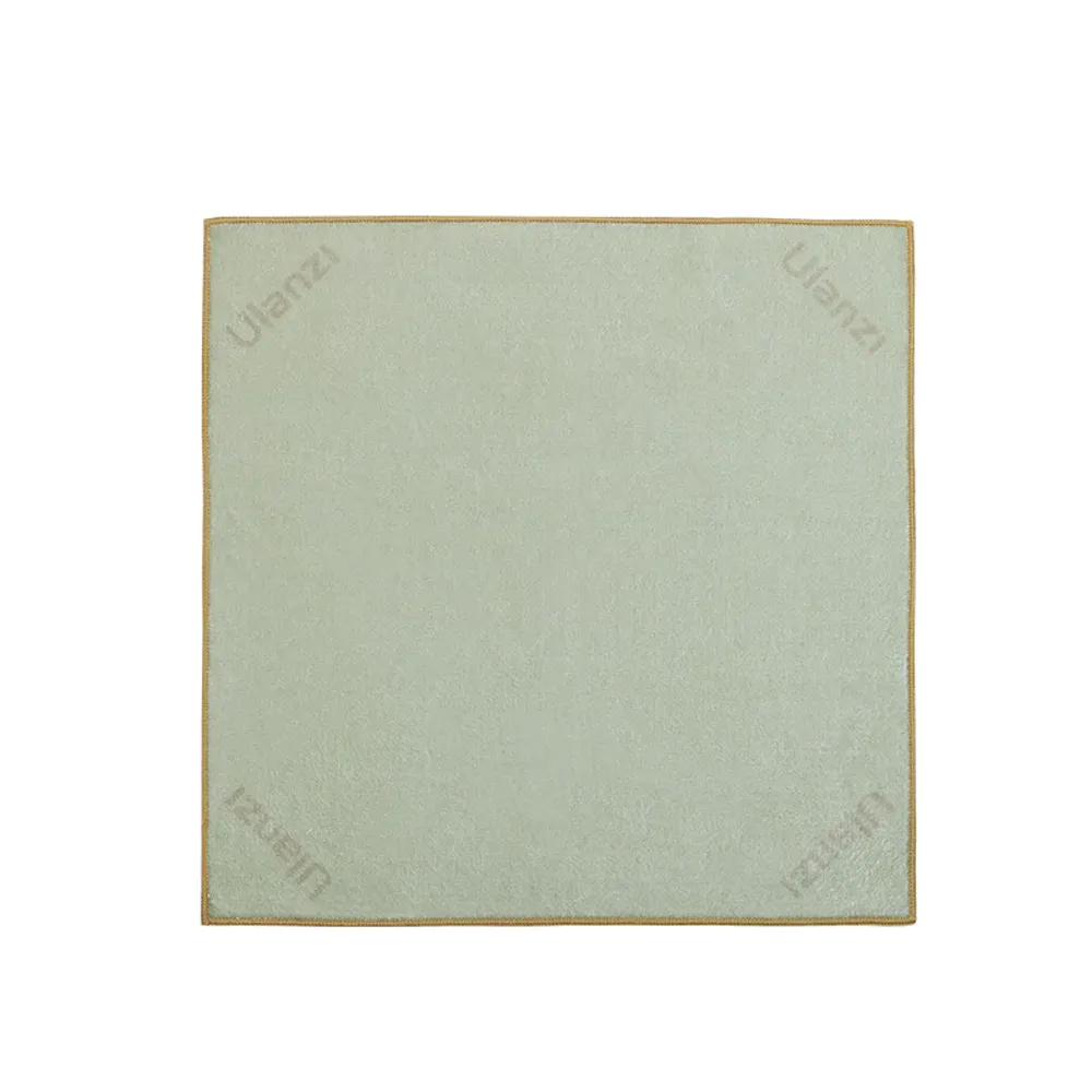 Ulanzi 17 Inch Protective Wrap   Green