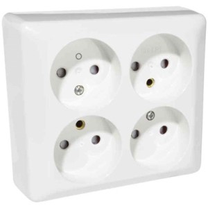 VÄGGUTTAG ELKO RS 4-V OJORD UTP