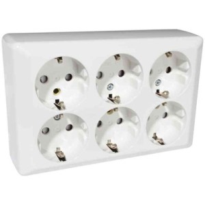 VÄGGUTTAG ELKO RS 6-V JORD UTP