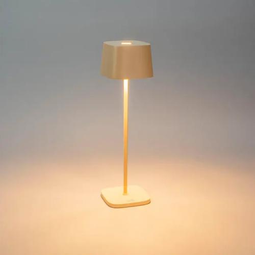 Capri Bordlampe USB 3.7V IP54 Sand Konstsmide