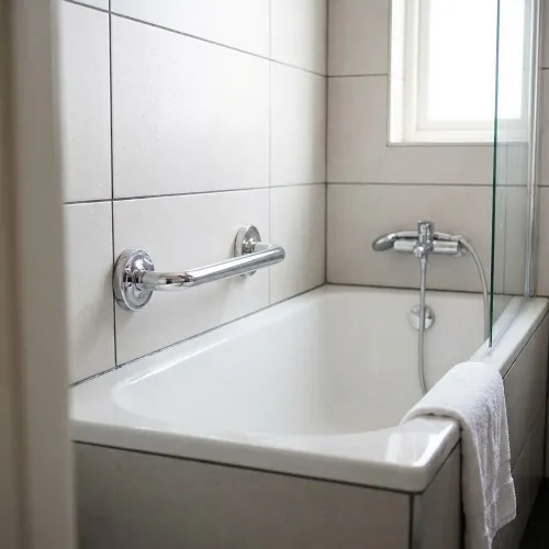 Villa Badkarshandtag Polerad Krom Smedbo K225