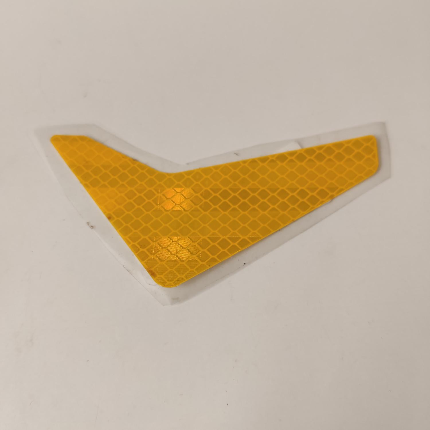 DECAL-REFLECTOR AMBER LH