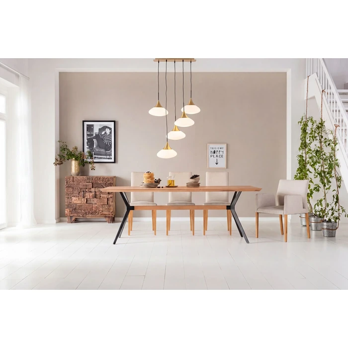 Taklampa Gocce guld/svart, 140 cm, Vit/Guld, mått 140 x 60 x 18 cm, placerad i rumsmiljö