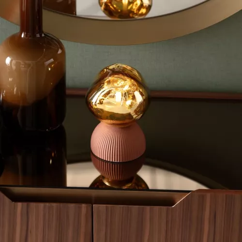Bordslampa LED Magic Ball, guld