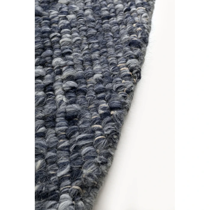 Matta Boucara blå Ø250 cm, diameter 250 cm, sedd från sidan