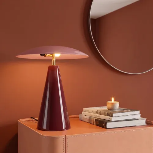 Bordslampa Fungo Flat hallonröd, 33 cm