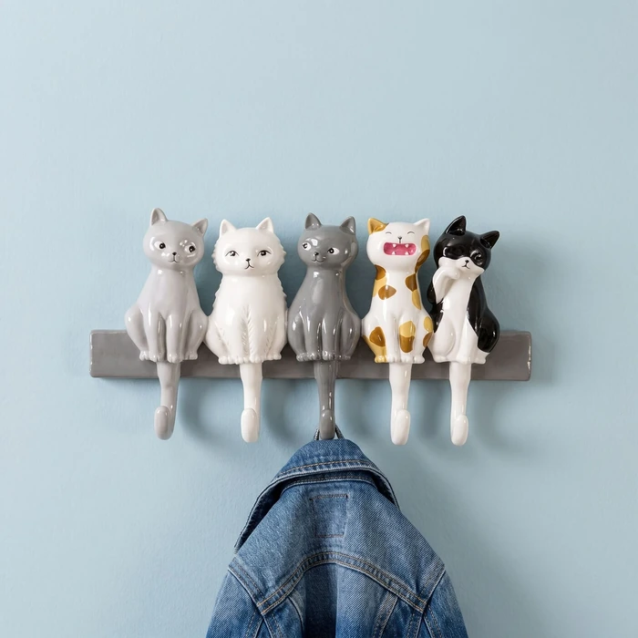 Klädhängare Singing Cats grå, 35 cm, Flerfärgad, mått 18.5 x 35 x 4.7 cm, placerad i rumsmiljö