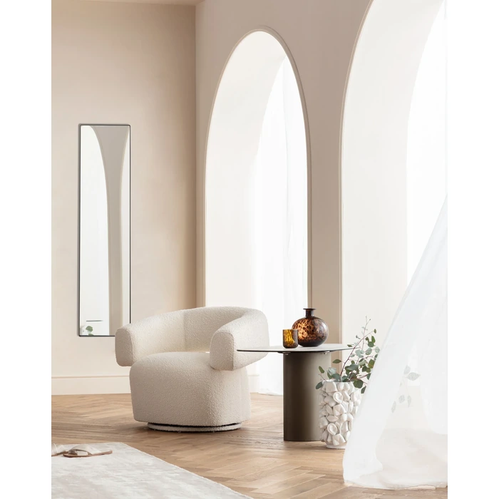 Spegel Starlet svart, 30 x 130 cm, mått 130 cm, placerad i rumsmiljö