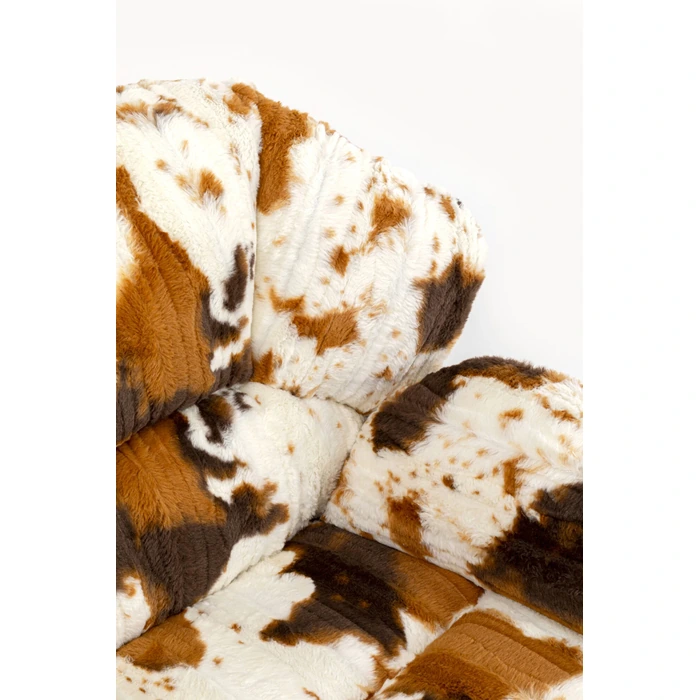 Snurrfåtölj Cutie Cow, Vit/Brun, mått 46 cm, med fokus på material och ytstruktur