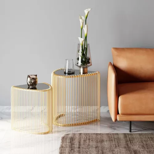 Sidobord Wire Triangle - Guld