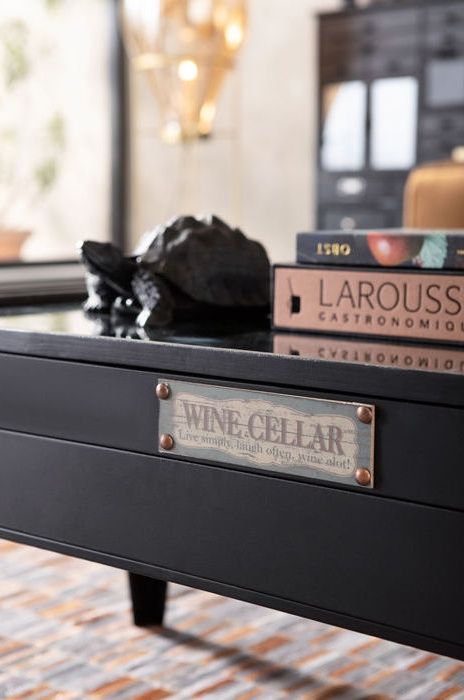 Annorlunda soffbord i vintagestil med dold förvaring