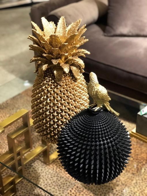 Stora dekorativa urnor i elegant design