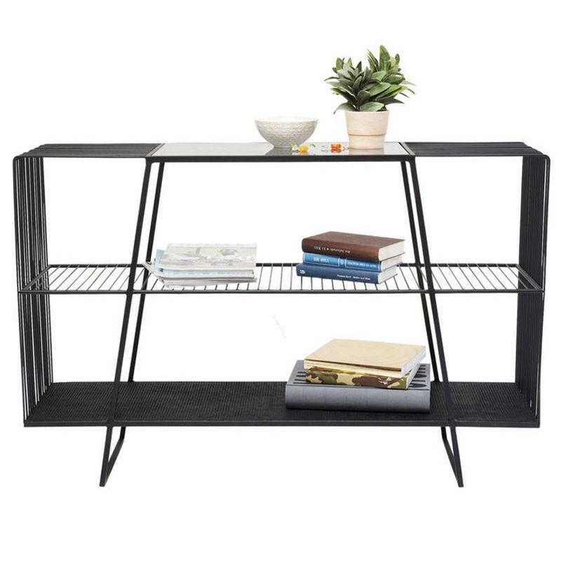 Hylla bord med tre plan i svarta stänger översta skivan i svart färgat glas. Mått: höjd 78 x bredd 120 x djup 32 cm