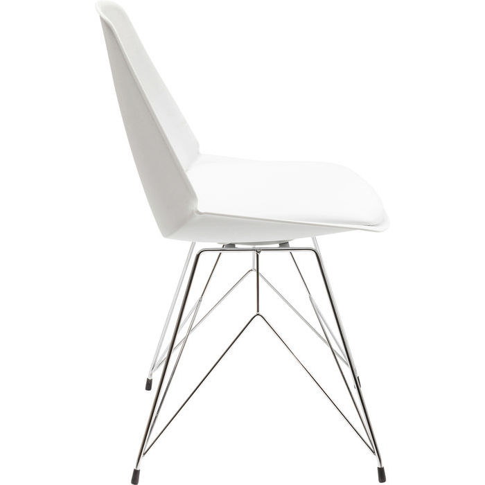 Modern matstol med sits i vitt och underrede i krom