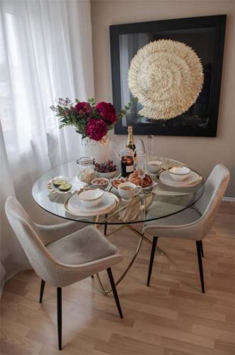 Tavla Gyllene på svart