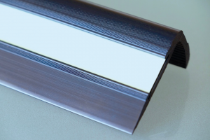 Efterlysande trappmarkering