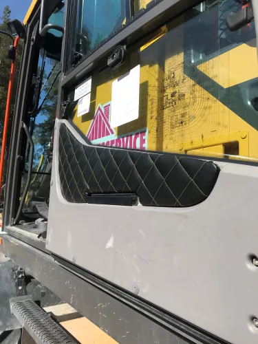 Volvo EW(R)150E - EW180E Dörrsida