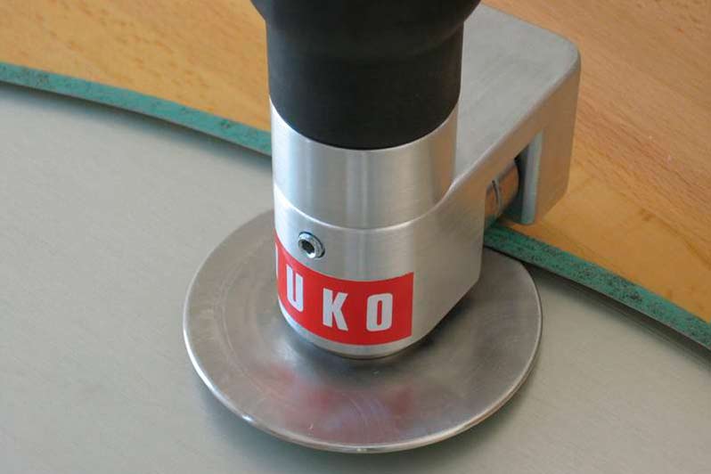 WUKO mini-disc-o-bender 4010 går lika bra på ytter- som innerradie