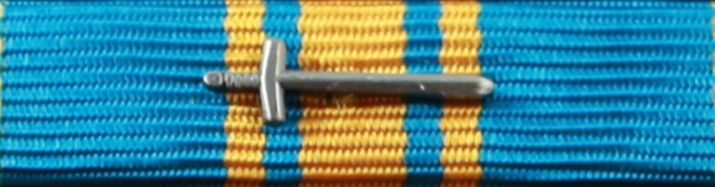 Försvarsmaktens förtjänstmedalj i silver med svärd 2010-