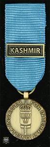 Försvarsmaktens medalj för internationella insatser i brons med bandspänne -KASHMIR-