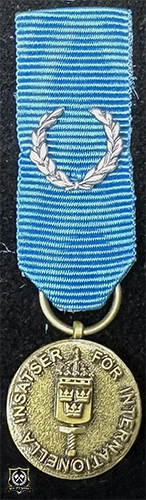 Försvarsmaktens medalj för internationella insatser i brons med lagerkrans